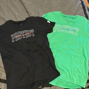 Under Armour youth shirts L//XL